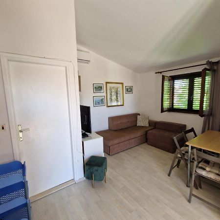 Apartments Dara 罗戈兹尼察 外观 照片