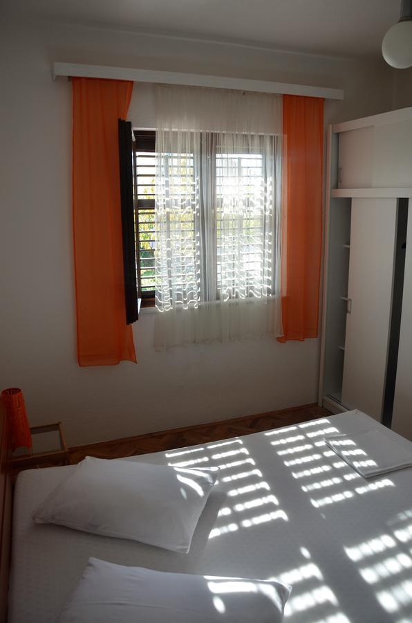 Apartments Dara 罗戈兹尼察 外观 照片