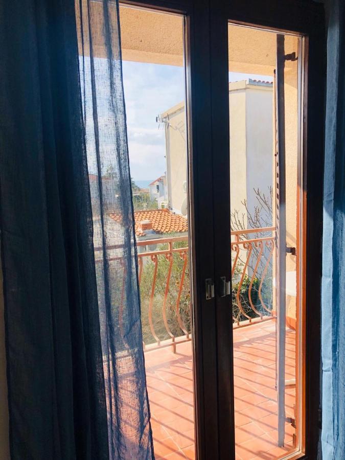 Apartments Dara 罗戈兹尼察 外观 照片